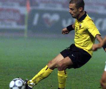 Έλαμψε το «Αστέρι» του Εθνικού σταματώντας την ΑΕΚ με 2-0