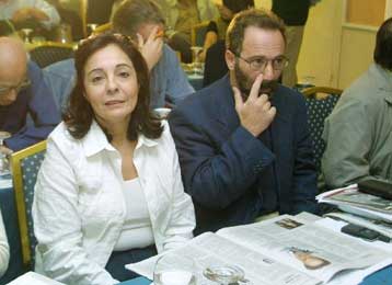 Έντονη αντιπαράθεση Κωνσταντόπουλου και Δαμανάκη – «Καταδικάστηκε» η βουλευτής