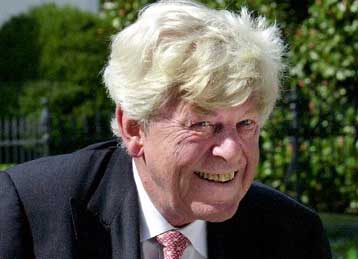 Μείωση των ευρωπαϊκών επιτοκίων αναμένεται από την ΕΚΤ την Πέμπτη