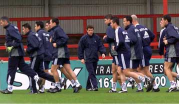 Θέτει όρους ο Ρεχάγκελ και απαντά η ΕΠΟ για τον ομοσπονδιακό προπονητή