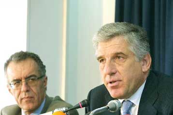 Κάτω από το 3,5% ο ρυθμός ανάπτυξης το 2001, εκτιμά η Morgan Stanley