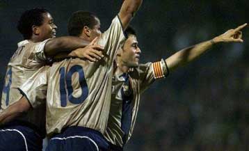 Ξεκαθάρισαν οι πρώτες προκρίσεις με Ντεπορτίβο και Λιλ να μένουν στο 1-1