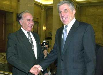 Το ΕΒΕΑ ζητά δεσμεύσεις από την κυβέρνηση που προέκυψε από τον ανασχηματισμό