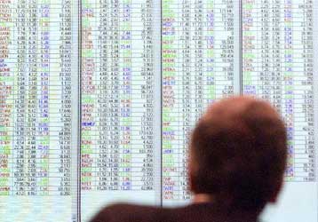 Σταθεροποιητικές τάσεις κατά τα πρώτα λεπτά της συνεδρίασης της Πέμπτης στο ΧΑΑ