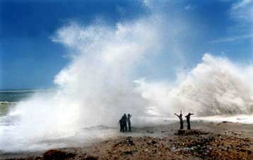 Ισχυρούς ανέμους, βροχές και πτώση της θερμοκρασίας προβλέπει η ΕΜΥ