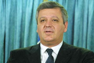 Για λαϊκίστικη τακτική στο θέμα των υπουργικών υπογραφών κατηγόρησε τη ΝΔ ο Πρωτόπαπας