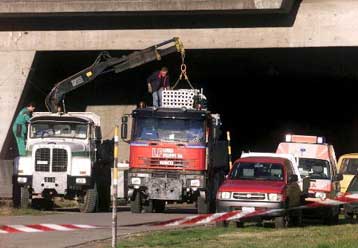 Εκατόν είκοσι παραμένουν οι αγνούμενοι στη σήραγγα του Σαν Γκοτάρντο