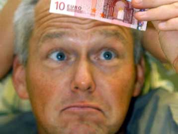 Διευκρινίσεις του υπ. Οικονομικών για την περίοδο διπλής κυκλοφορίας ευρώ – δραχμής