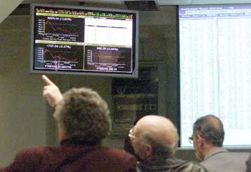 Με άνοδο 0,77% για το γενικό δείκτη τιμών έκλεισε τη Δευτέρα η Σοφοκλέους