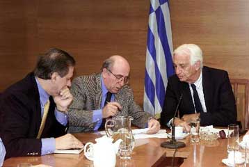 Δεν θα δεχτούμε αιφνιδιασμούς στη διεξαγωγή των δημοτικών εκλογών, τονίζει η ΝΔ