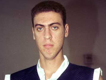 Ο Κούβαρης του Ηρακλείου στην πρώτη συγκέντρωση της εθνικής μπάσκετ