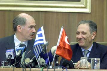 Στην Αθήνα αναμένεται στις 7 Νοεμβρίου ο Τούρκος υπουργός Εξωτερικών