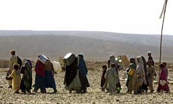 Η πλειονότητα των Βρετανών επιθυμεί παύση των βομβαρδισμών για ανθρωπιστικούς λόγους