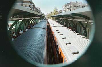 Χωρίς ηλεκτρικό σιδηρόδρομο και πράσινα λεωφορεία η Αθήνα