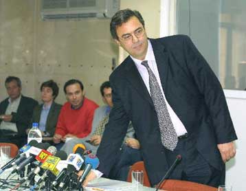 Ξένες επενδύσεις, ανταγωνιστικότητα, απασχόληση στο «στόχαστρο» του Ν.Χριστοδουλάκη