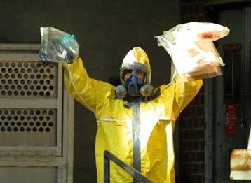 «Ύποπτη» ουσία ανακαλύφθηκε στην πρεσβεία και στο προξενείο των ΗΠΑ στο Κάιρο