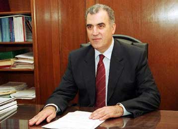 Οι συντάξεις και τα δώρα των Χριστουγέννων το πρώτο πεδίο σύγκρουσης Ρέππα-ΝΔ