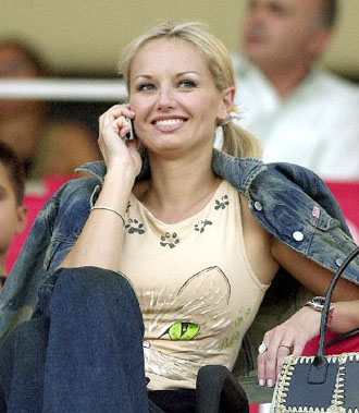 Οι εταιρείες πώλησης κινητών υποχρεούνται να αναγράφουν τα όρια της εκπεμπόμενης ακτινοβολίας