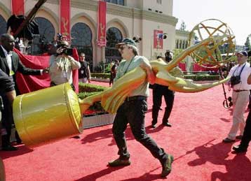 Η απονομή των Emmy θα γίνει ό,τι και να συμβεί, δηλώνουν οι Αμερικανοί