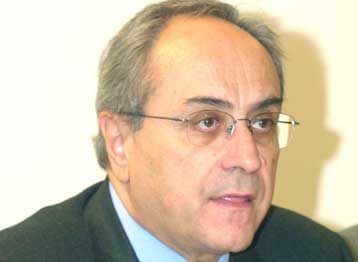 Συζήτηση στη Βουλή για τον πόλεμο στο Αφγανιστάν ζητά ο Ν.Κωνσταντόπουλος