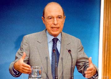 Δημόσια ασφάλεια και 2004 επί τάπητος στο Υπουργικό Συμβούλιο