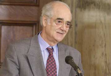 Τις προτάσεις για τις αλλαγές στη λειτουργία της Βουλής παρουσίασε ο Α.Κακλαμάνης