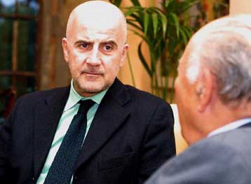 Με τον πρόεδρο της Κύπρου συναντήθηκε ο Αλβαρο ντε Σότο