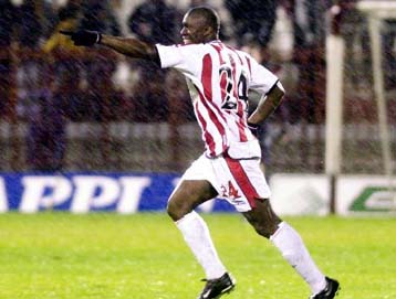 Δυσκολεύτηκε αλλά νίκησε ο Ολυμπιακός, 4-3, το Αιγάλεω