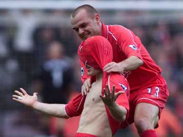 Περίπατος για τη Λίβερπουλ 3-1 τη Μάντσεστερ Γιουνάιτεντ – Ήττα σοκ της Αρσεναλ