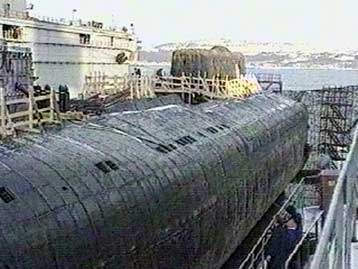 Οι Ρώσοι αποκλείουν το ενδεχόμενο σύγκρουσης ως αιτία βύθισης του Kursk