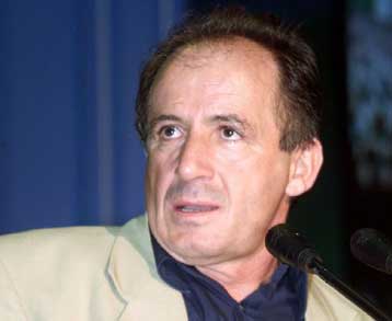 Σύνταξη στα 55-65 και συγχώνευση ταμείων προτείνει ο πρόεδρος της ΓΣΕΕ