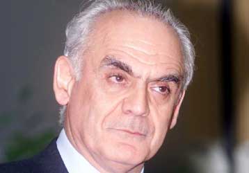 Συγκρατημένη αισιοδοξία από τον ΕΟΤ για την τουριστική κίνηση του 2002