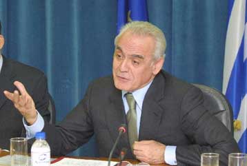 Επιταχύνονται οι ιδιωτικοποιήσεις ΔΕΗ, ΕΛΠΕ, ΔΕΠΑ – Σε «κενό αέρος» η Ολυμπιακή