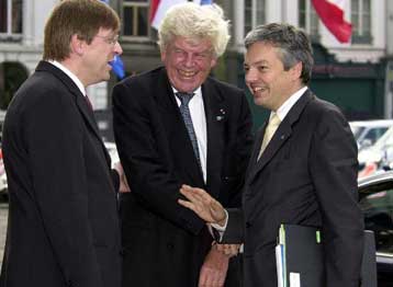 Ανοιχτό αφήνει το ενδεχόμενο μείωσης των επιτοκίων ο Ντούιζενμπεργκ