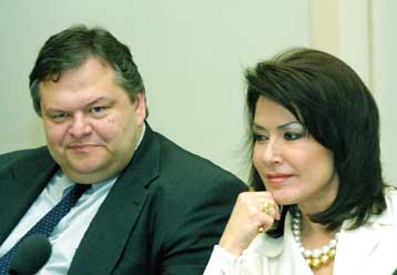 Απάντηση στον Όσβαλντ θα δώσει η πρόοδος των Ολυμπιακών έργων δηλώνει ο Βενιζέλος