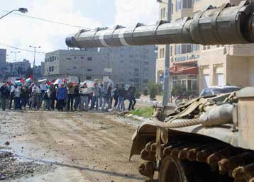 Αποχώρησαν τα ισραηλινά στρατεύματα από τη Ραμάλα