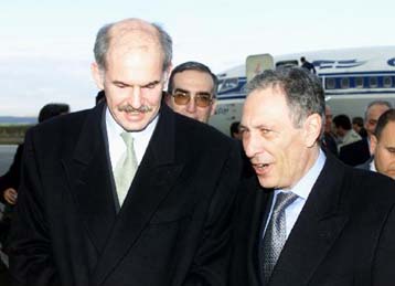 Έφτασε στην Αθήνα ο Τούρκος υπουργός Εξωτερικών