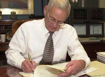 Συνεχίζεται ο… οικονομικός πόλεμος των ΗΠΑ κατά της Αλ Κάιντα