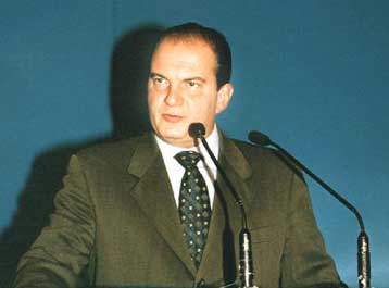 Κριτική Καραμανλή στην κυβέρνηση για Ολυμπιακή προετοιμασία και ενημέρωση για το ευρώ