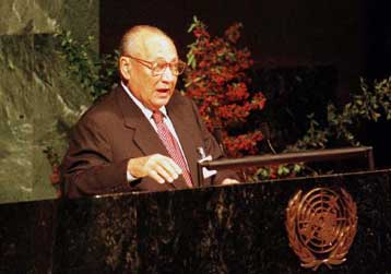 Τις εξελίξεις στο Κυπριακό θα συζητήσει στον ΟΗΕ ο Γλαύκος Κληρίδης