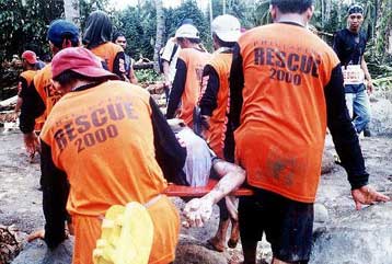 Εκατό νεκροί και 200 αγνοούμενοι στις Φιλιππίνες από την τροπική καταιγίδα Λίνγκλινγκ