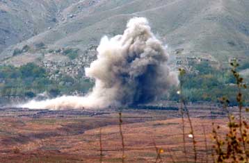 Τα αμερικανικά αεροσκάφη έπληξαν και πάλι θέσεις των Ταλιμπάν στην Καμπούλ