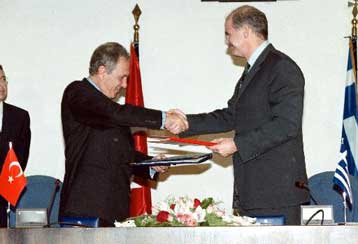 Διατηρείται η ελληνοτουρκική φιλία, διαπιστώνει ο τουρκικός Τύπος