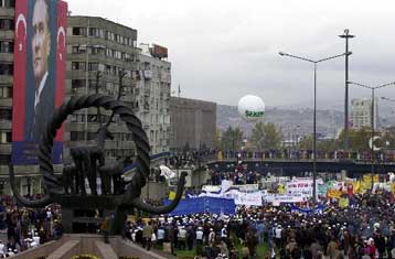 Μεγάλη διαδήλωση στην Αγκυρα για την κακή οικονομική κατάσταση της χώρας