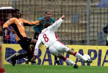 Με το δεξί ο Πασαρέλα στην Πάρμα, ήττα για τη Ρόμα