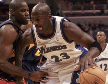 Εφιαλτική βραδιά για τον Τζόρνταν με 5/26 σουτ!