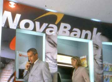 Στο 3,9% μείωσε το επιτόκιο στεγαστικών δανείων η NovaBank