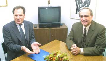 Πρόσκληση για διάλογο κατέθεσε ο Λαλιώτης στον Κωνσταντόπουλο