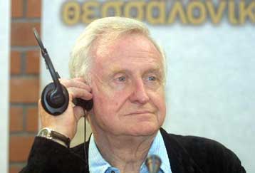 Ο αμερικανικός κινηματογράφος μας απειλεί, δηλώνει ο Βρετανός σκηνοθέτης Τζ.Μπούρμαν