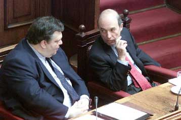 Επί τάπητος η προετοιμασία των Αγώνων σε Μαξίμου και Ρηγίλλης